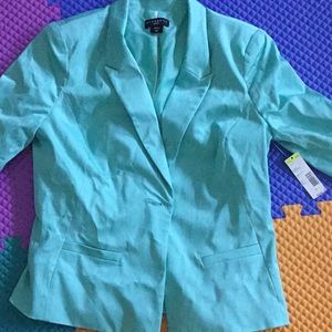 Women light casual vets for $22